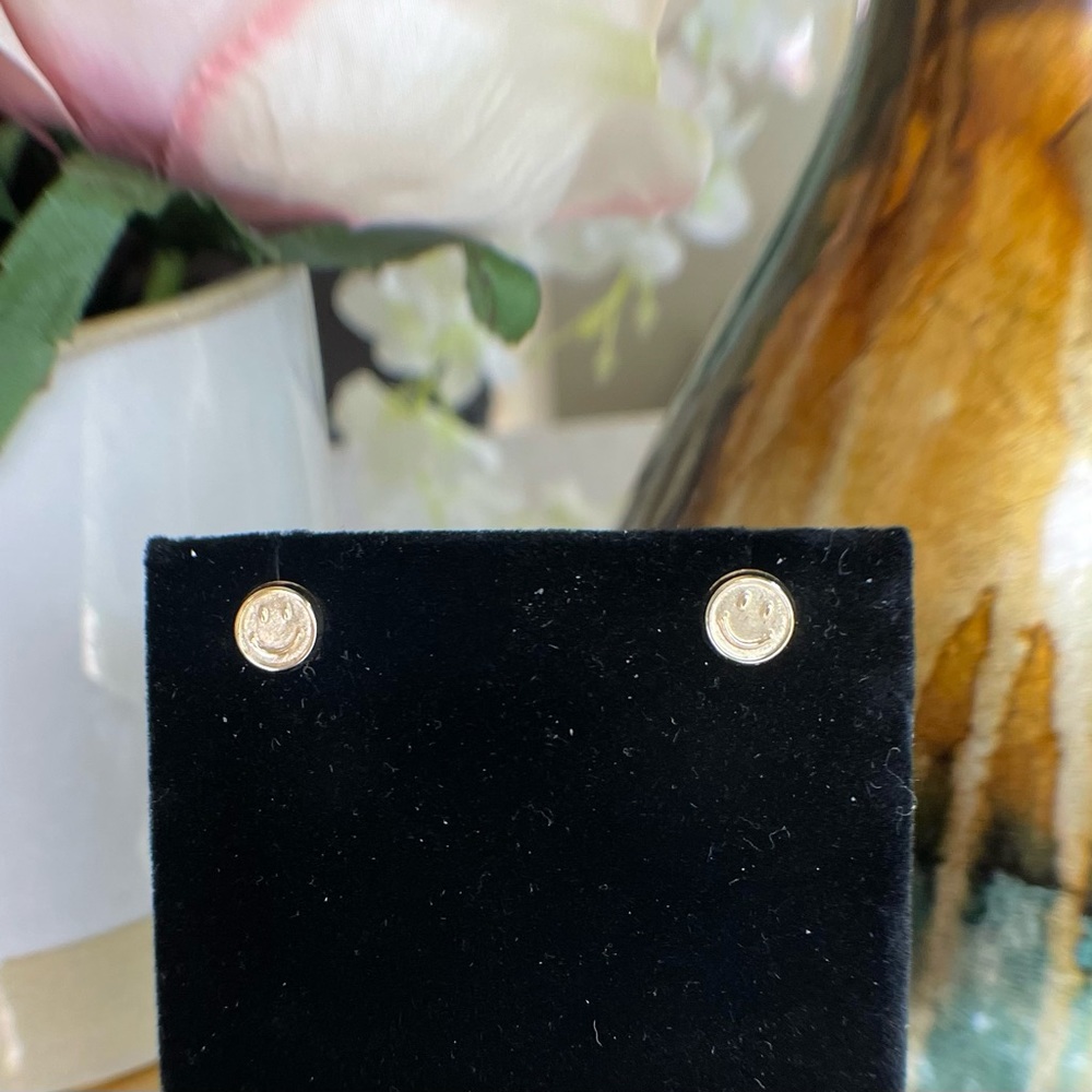 14K Gold Earrings- Emoji Smiley Face